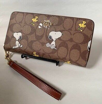 Coach x Peanuts Long Zip Around Wallet Signature Canvas Snoopy & Woodstock Khaki CE705 NWT