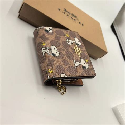 Coach x Peanuts Snoopy Snap Wallet Signature Coated Canvas CBN32 NWT