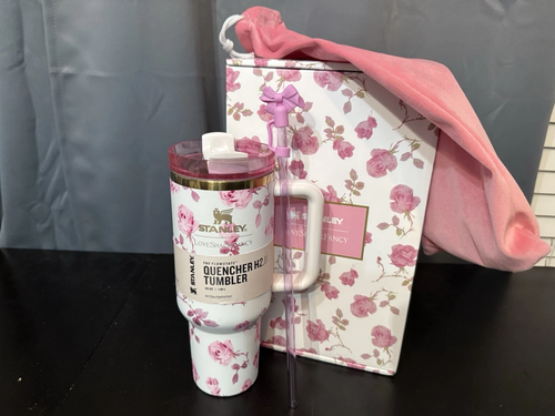 Stanley x LoveShackFancy 40oz Ribbon Rosa FlowState H2.0 Tumbler – White & Pink